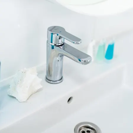 Delmar - Cherne Vila *